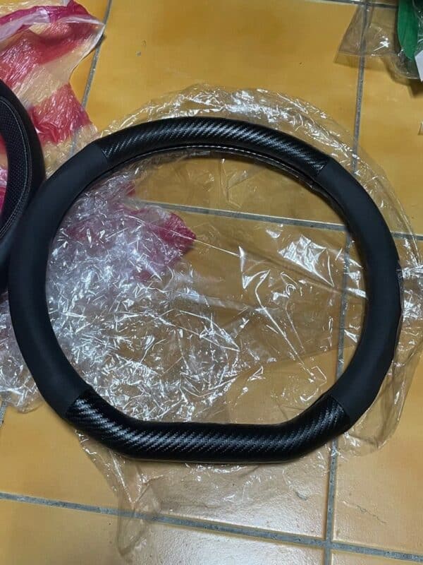 Couvre volant taille S peugeot (208,308,2008..)