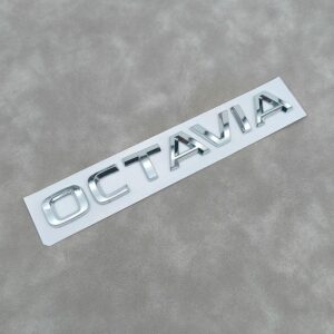 2026/06/1000069471.jpg Monogramme Logo Arriére OCTAVIA 18,4cm